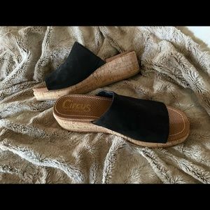 Circus by Sam Edelman Sylvia wedge platforms.